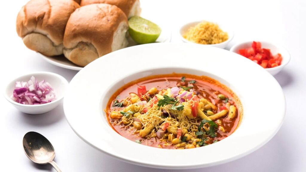 authentic maharashtrian food banner img